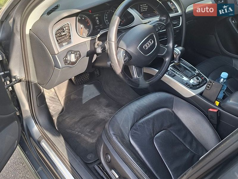 Седан Audi A4 2014 в Одесі