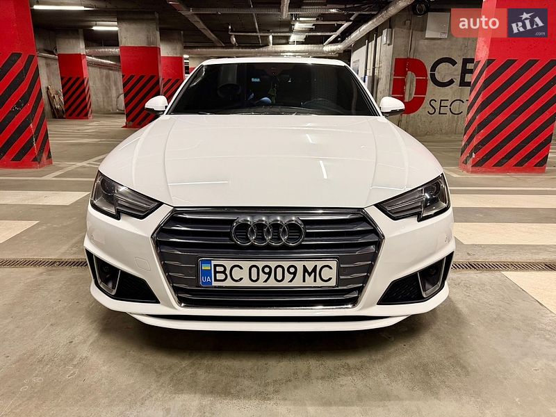 Седан Audi A4 2019 в Львове