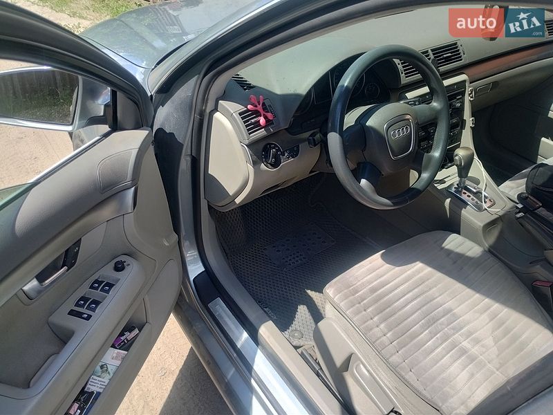 Седан Audi A4 2005 в Лебедині