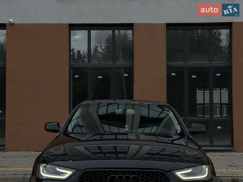 Седан Audi A4 2013 в Львові
