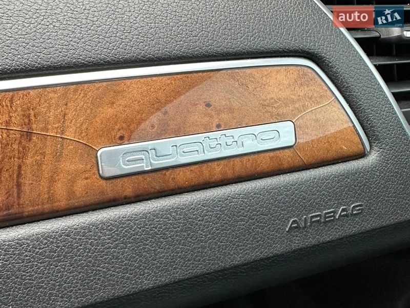 Седан Audi A4 2013 в Львові