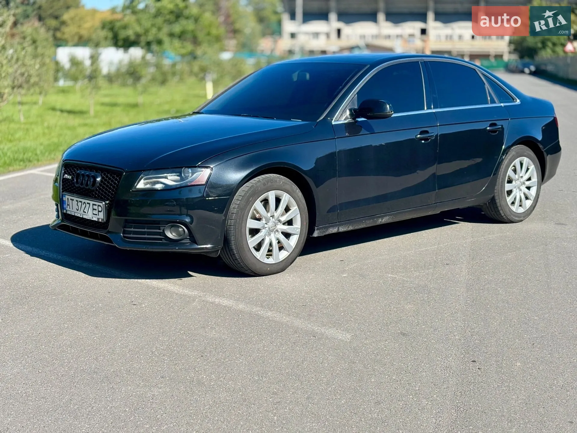 2010 Audi A4 - мініатюра 2