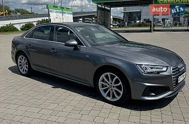 Седан Audi A4 2019 в Івано-Франківську