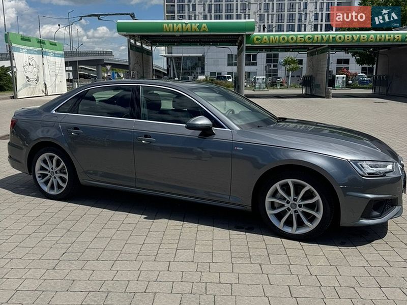 Седан Audi A4 2019 в Івано-Франківську