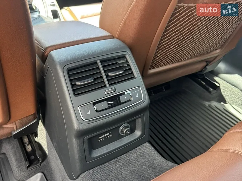 Audi A4 2019 VIN WAUENAF45KA043959 фото оголошення 17 з 74