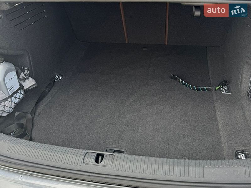 Седан Audi A4 2019 в Івано-Франківську