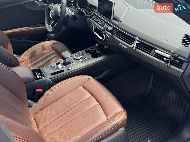 Седан Audi A4 2019 в Івано-Франківську