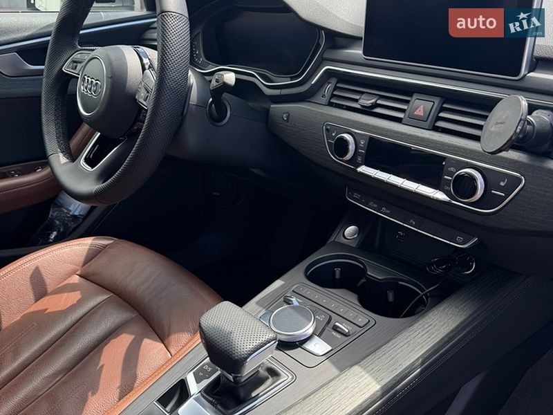 Седан Audi A4 2019 в Івано-Франківську