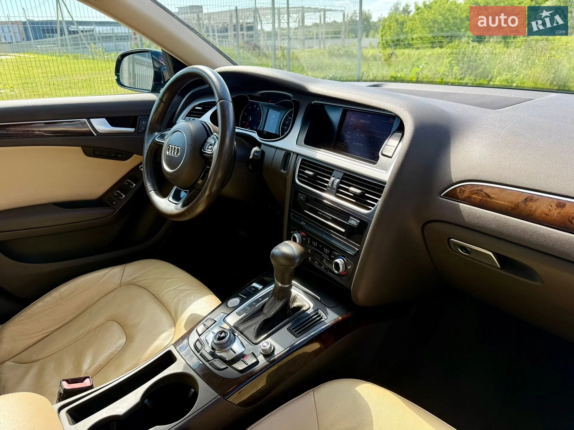 2015 Audi A4 - мініатюра 13