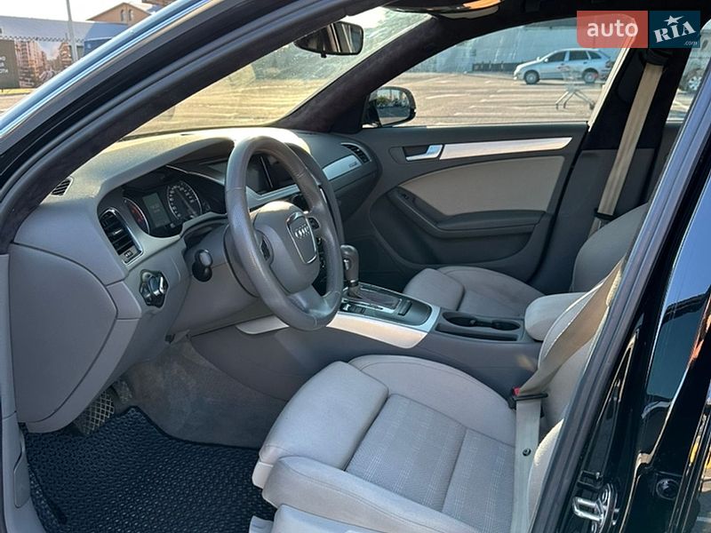 Седан Audi A4 2009 в Черновцах