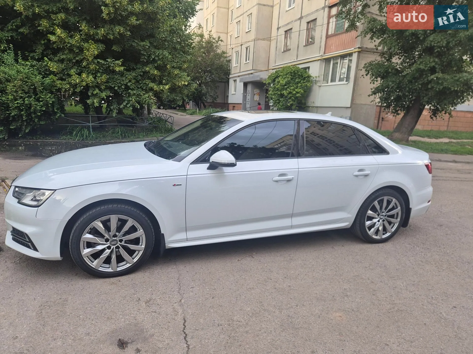 2017 Audi A4 - мініатюра 3