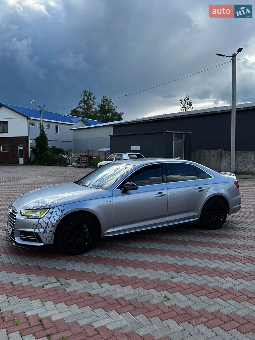 2016 Audi A4 - мініатюра 8