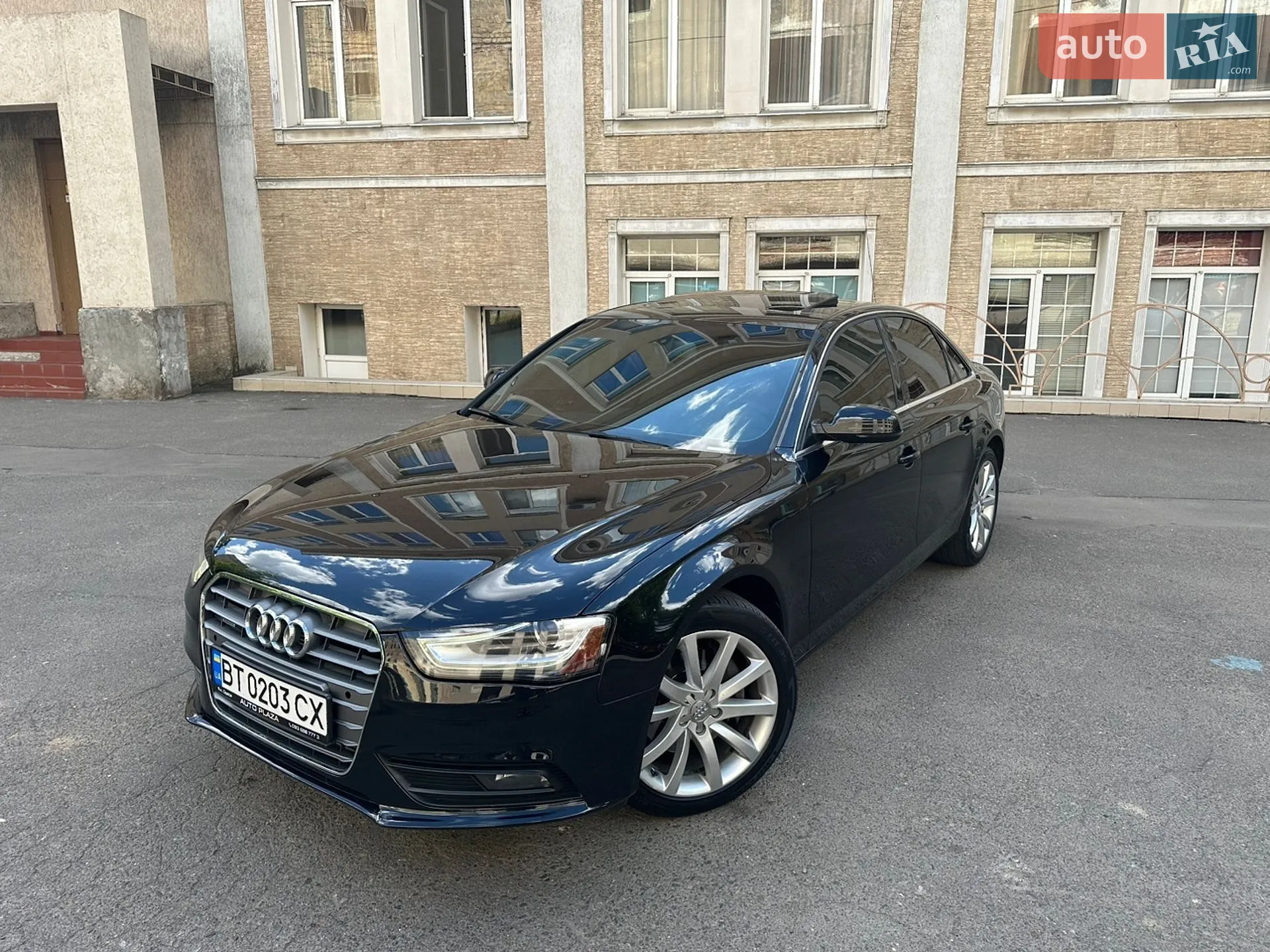 2013 Audi A4 - мініатюра 2