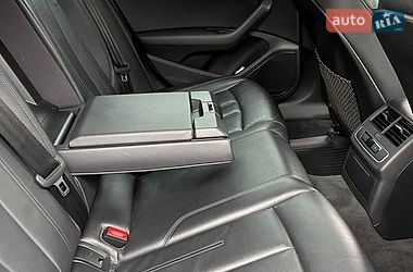 Седан Audi A4 2015 в Кам'янському