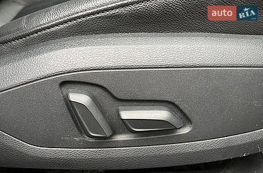 Седан Audi A4 2015 в Кам'янському