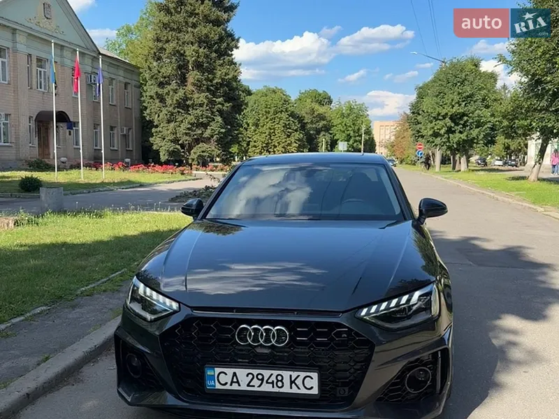 Audi A4 2015 VIN WAUAFAFL6GN011430 фото оголошення 31 з 78