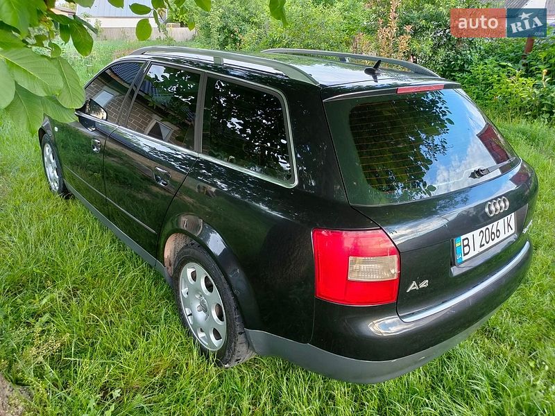 Универсал Audi A4 2003 в Миргороде