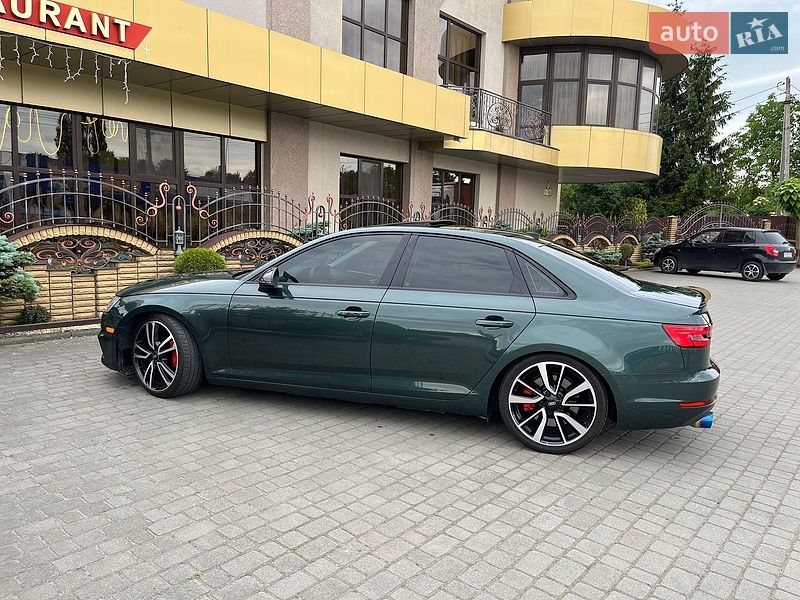 Седан Audi A4 2016 в Шепетівці