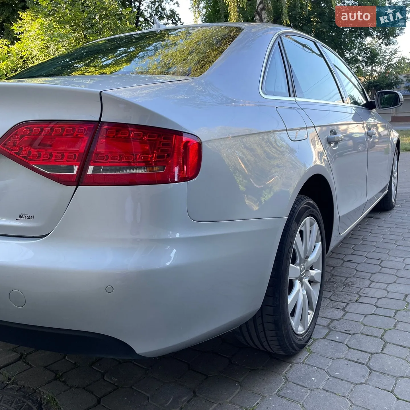 2010 Audi A4 - мініатюра 6