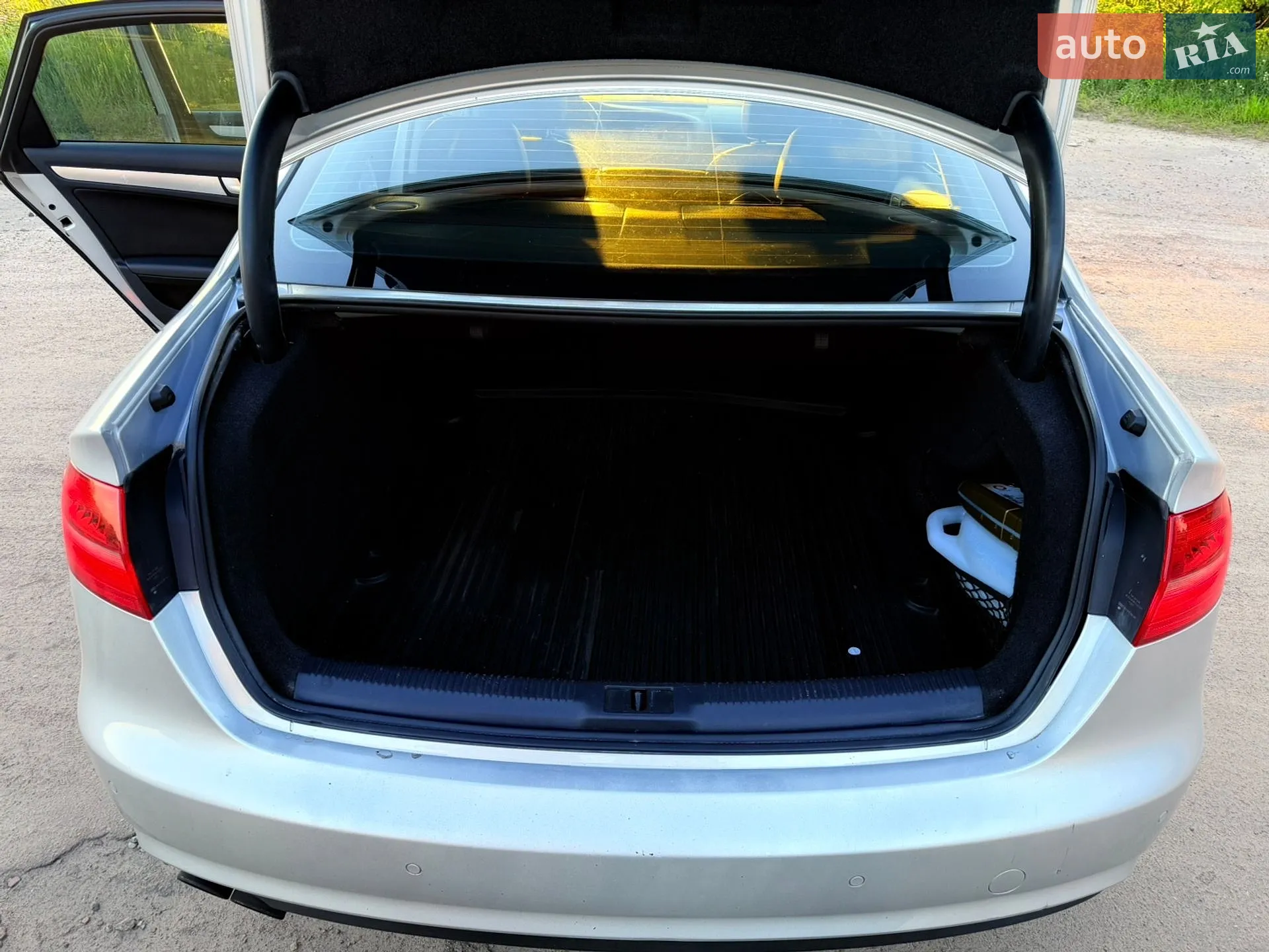 2012 Audi A4 - мініатюра 14