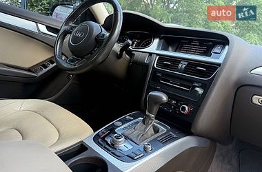 Седан Audi A4 2015 в Днепре