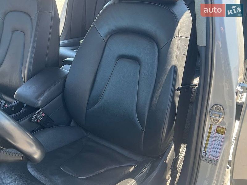 Седан Audi A4 2013 в Львові