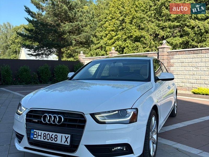 Седан Audi A4 2013 в Богородчанах