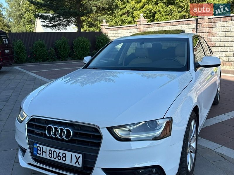 Седан Audi A4 2013 в Богородчанах
