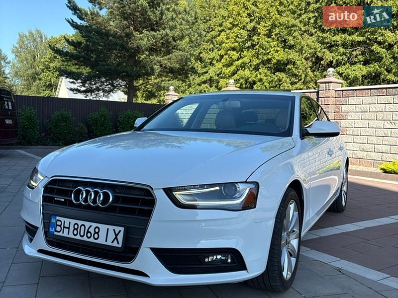 Седан Audi A4 2013 в Богородчанах