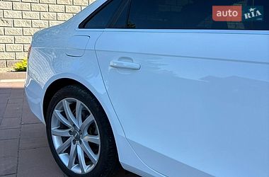 Седан Audi A4 2013 в Богородчанах