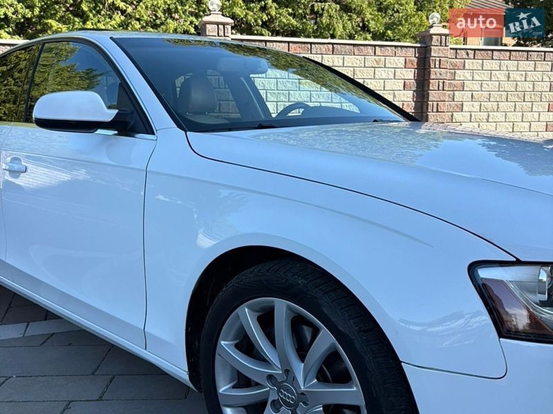 Седан Audi A4 2013 в Богородчанах