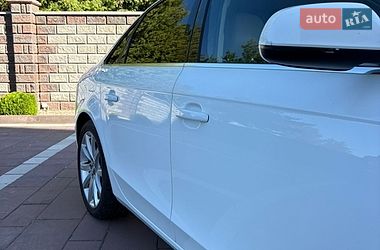 Седан Audi A4 2013 в Богородчанах