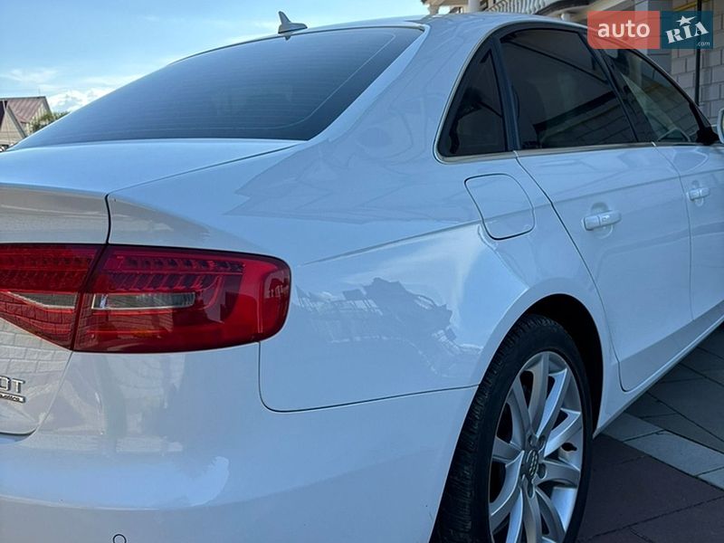 Седан Audi A4 2013 в Богородчанах