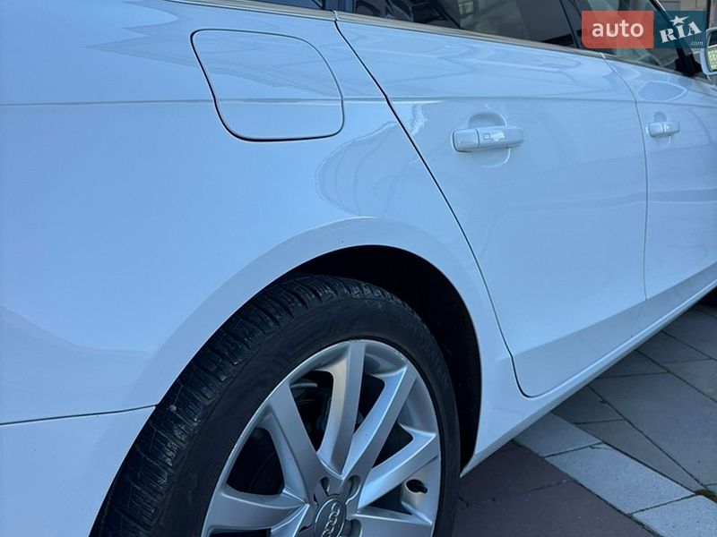 Седан Audi A4 2013 в Богородчанах