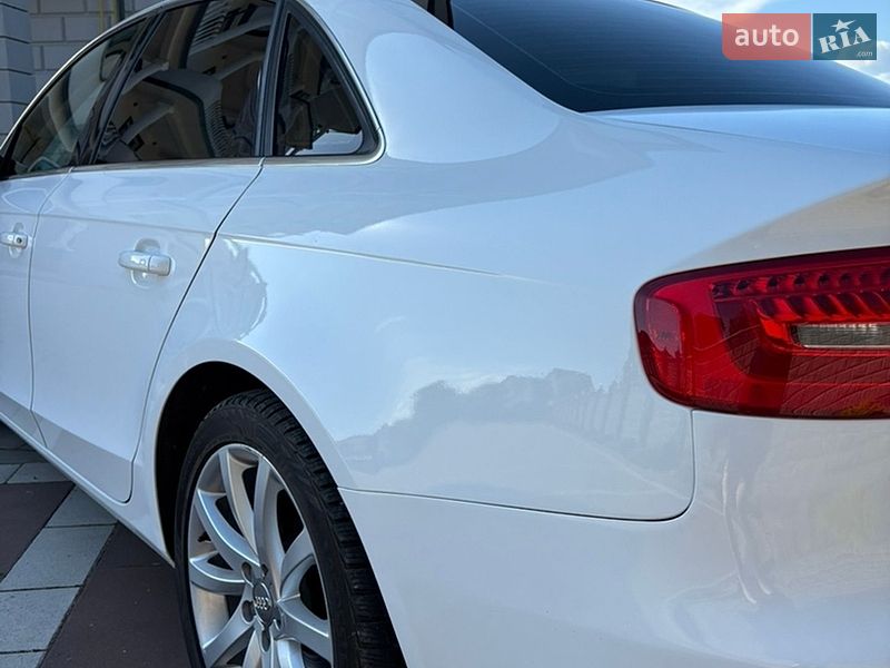 Седан Audi A4 2013 в Богородчанах