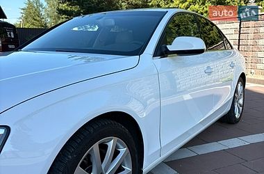 Седан Audi A4 2013 в Богородчанах