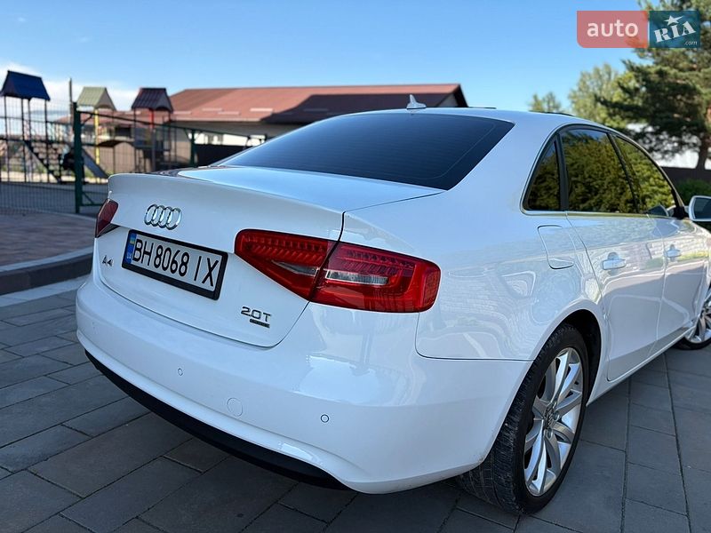 Седан Audi A4 2013 в Богородчанах