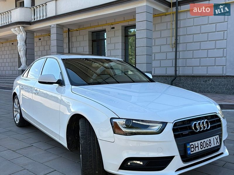 Седан Audi A4 2013 в Богородчанах