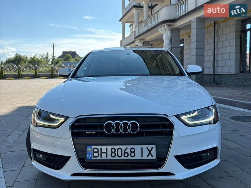 Седан Audi A4 2013 в Богородчанах