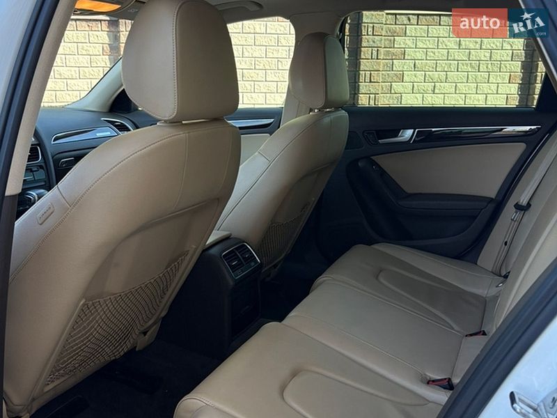 Седан Audi A4 2013 в Богородчанах
