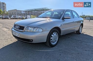 Седан Audi A4 2000 в Рівному