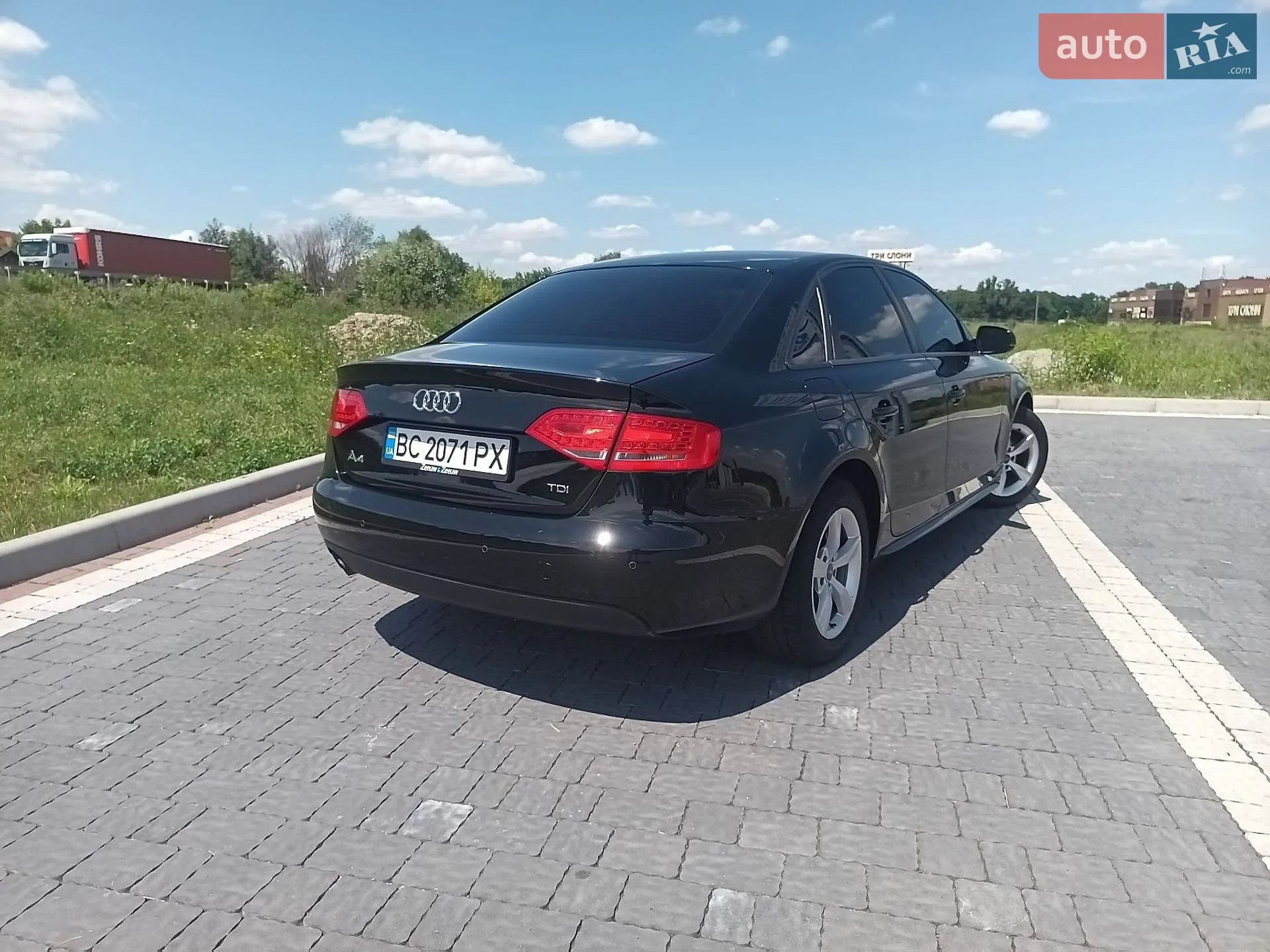 2012 Audi A4 - мініатюра 3