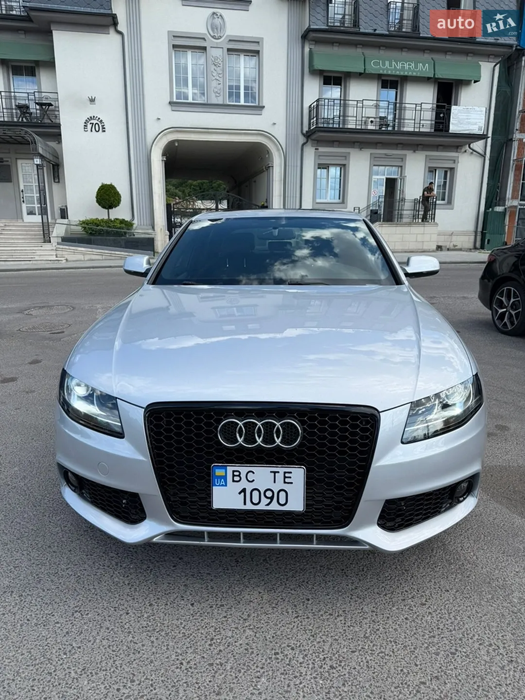 2010 Audi A4 - мініатюра 3