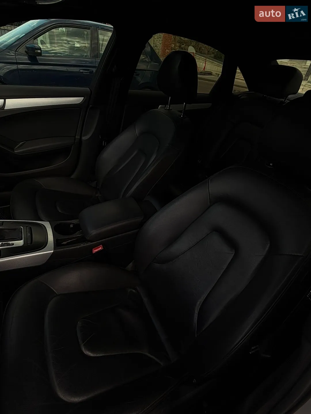 2010 Audi A4 - мініатюра 16