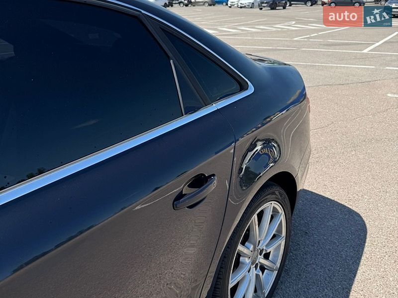 Седан Audi A4 2015 в Житомирі