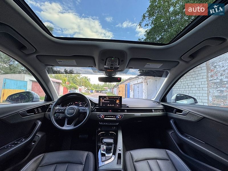 Седан Audi A4 2021 в Чернигове