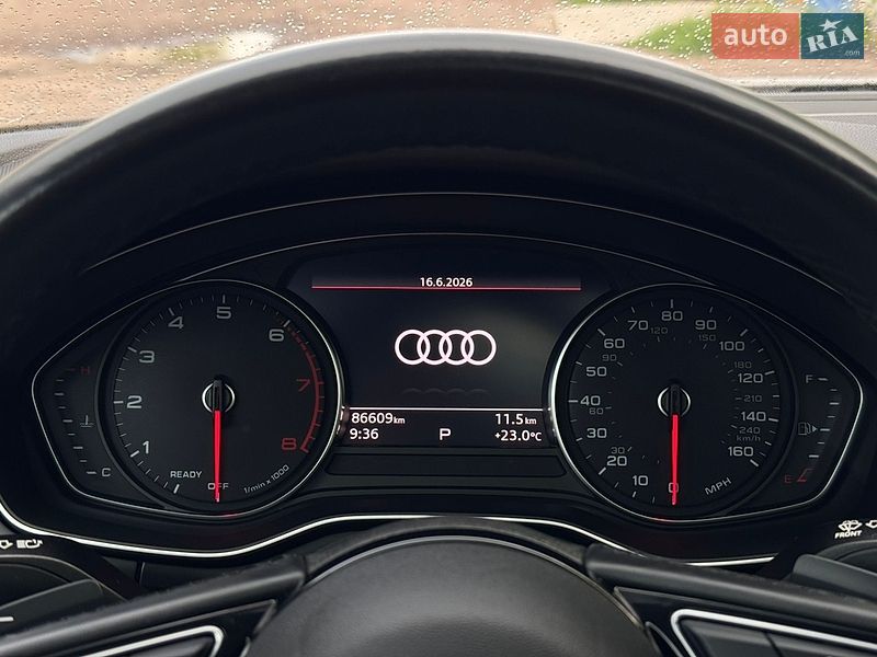 Седан Audi A4 2021 в Чернигове