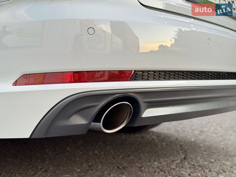 Седан Audi A4 2017 в Києві