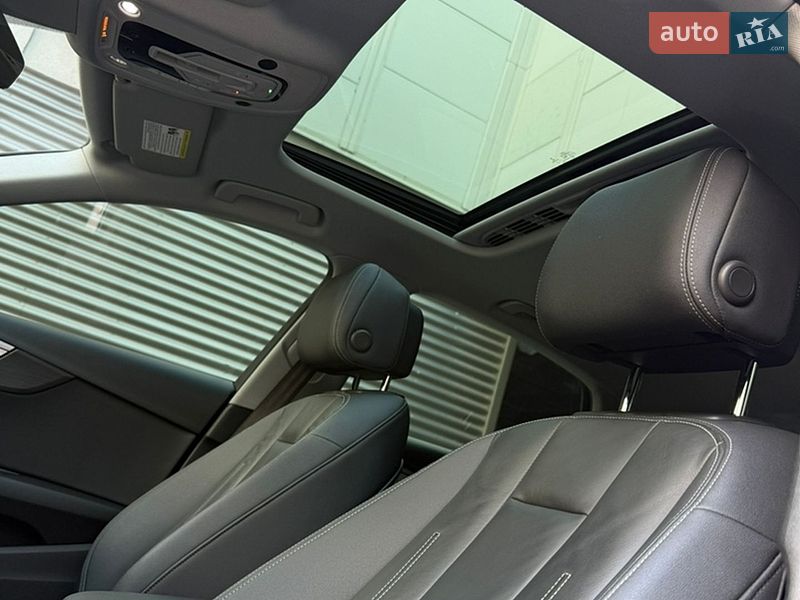 Седан Audi A4 2021 в Киеве