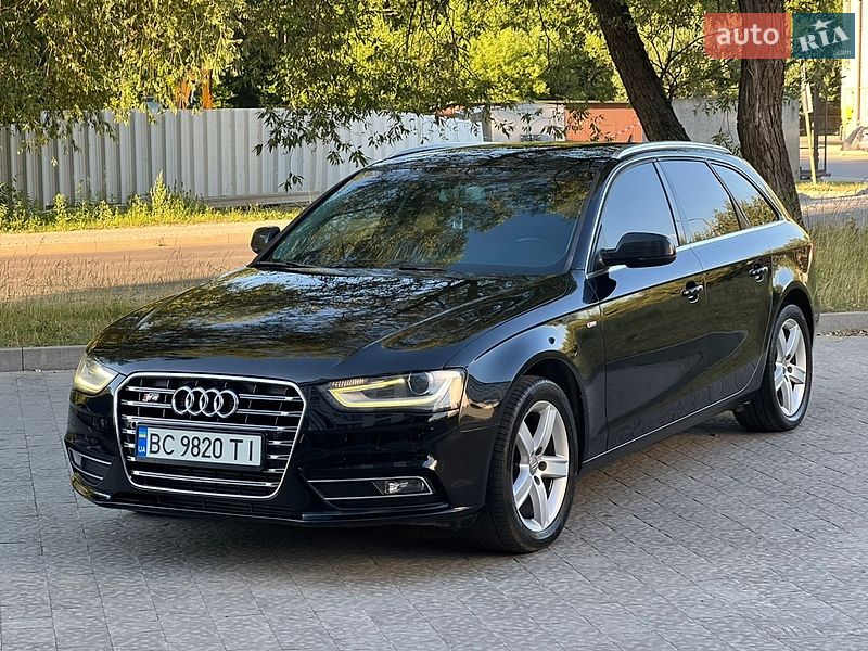 Універсал Audi A4 2012 в Новояворівську